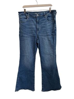 American Eagle Next level stretch Medium Wash Super High Rise Flare Jeans 18 reg